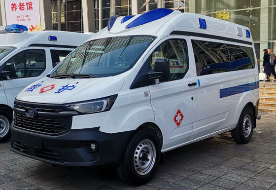 Beyaz Ford Ambulans 8 kişilik Benzin Ambulans