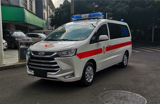 5.2m Acil Sağlık Ambulansı Benzin 4×2 Arka Sürüş 4