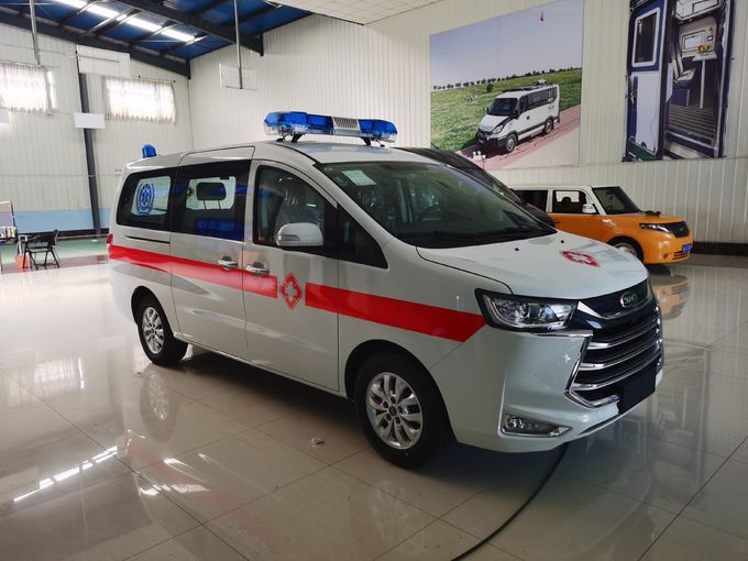 5.2m Acil Sağlık Ambulansı Benzin 4×2 Arka Sürüş 0
