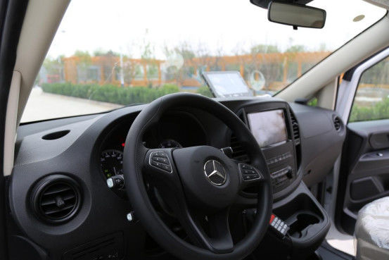 Tıbbi Mercedes Benz Ambulans Benzin 7 Koltuk 4×2 Beyaz 5