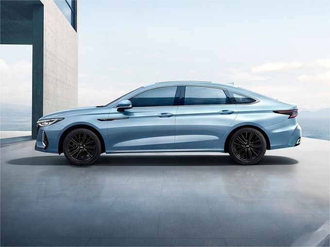 Benzin Chery Arrizo 8 Araç Otomobil İki Tekerlekli Sürüş Gelişmiş Sedan 3