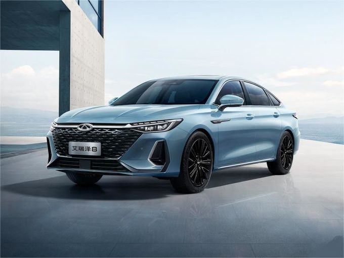 Benzin Chery Arrizo 8 Araç Otomobil İki Tekerlekli Sürüş Gelişmiş Sedan 1