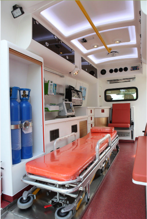 9 koltuklu Ford Transit Ambulans 6 koltuklu Medi Cal Ambulans Ön Arka Sürüş 4×2 12