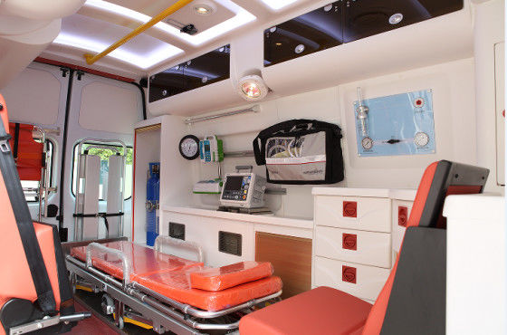 9 koltuklu Ford Transit Ambulans 6 koltuklu Medi Cal Ambulans Ön Arka Sürüş 4×2 11