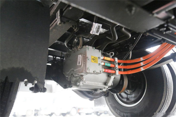Beyaz Geely Tüm Elektrikli Kutu Kamyonu Elektrikli 26 Ayaklı Kutu Kamyonu 3