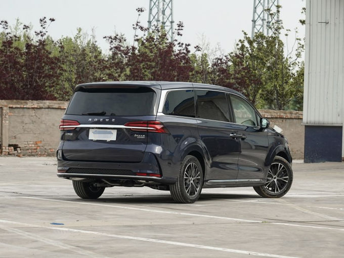 Roewe Büyük Minivan MPV Kamyonetler Benzin 7 Koltuk 4x2 Otomatik Şanzıman 2