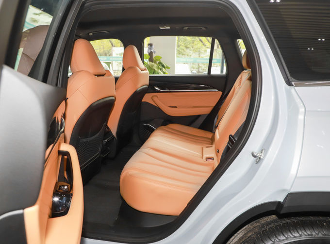Plug In Hybrid SUV Araç Otomobil Off Road benzinli arabalar 8