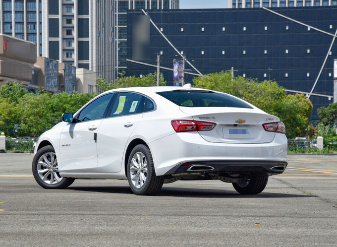 Benzinli Chevrolet Malibu Sedan 5 koltuklu 2 tekerlekli 4×2 3
