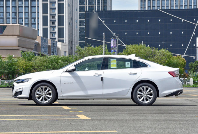 Benzinli Chevrolet Malibu Sedan 5 koltuklu 2 tekerlekli 4×2 2