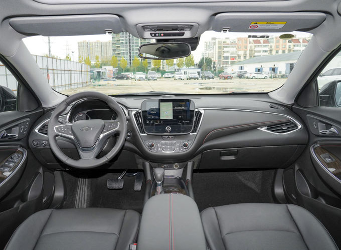 Benzinli Chevrolet Malibu Sedan 5 koltuklu 2 tekerlekli 4×2 4