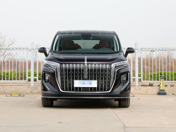 Siyah Hongqi 7 kişilik minivan MPV lüks iş karşılama arabası 1