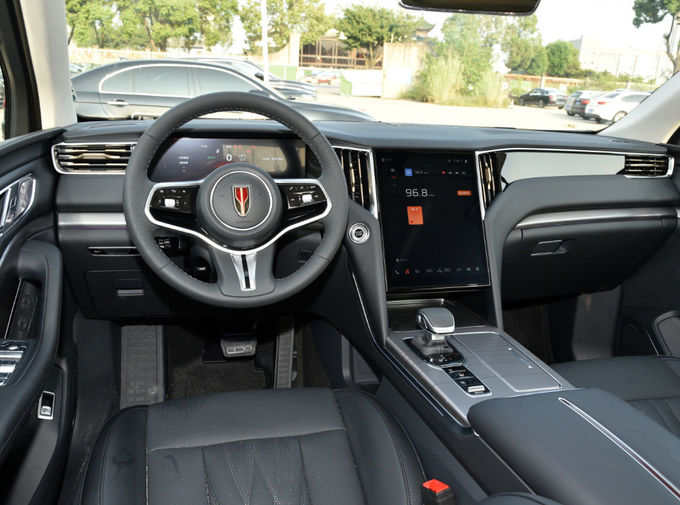 Benzin Hongqi HS7 Spor Aracı Otomatik Şanzıman 4
