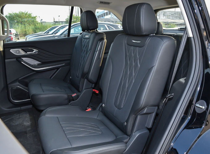 Benzin Hongqi HS7 Spor Aracı Otomatik Şanzıman 5