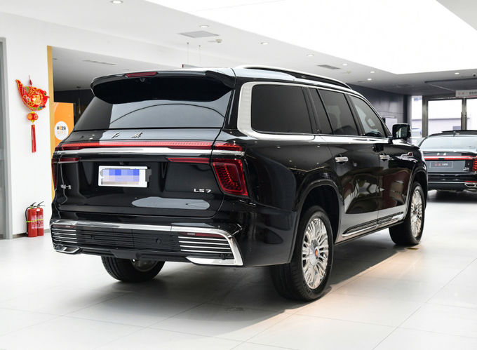 Hongqi S7 Spor Aracı 6 kişilik 4 kişilik SUV Benzin 4