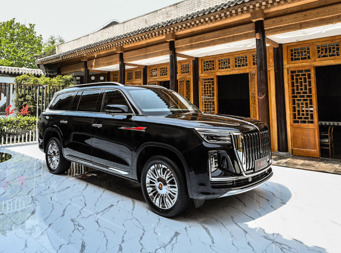 Hongqi S7 Spor Aracı 6 kişilik 4 kişilik SUV Benzin 1
