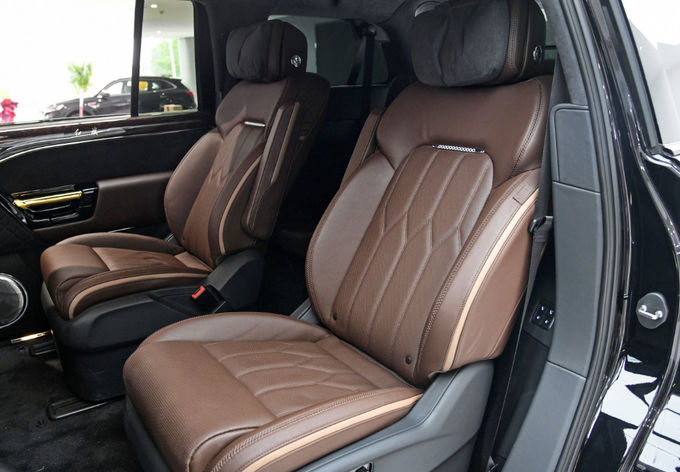 Hongqi S7 Spor Aracı 6 kişilik 4 kişilik SUV Benzin 9