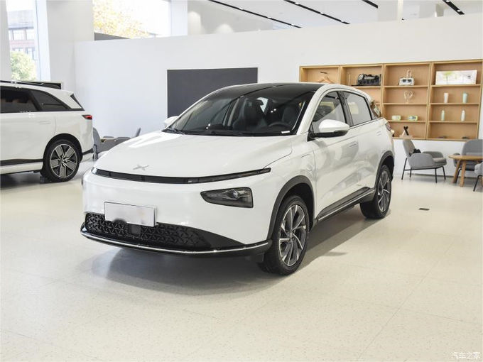 Xpeng G3 Suv Elektrikli EV Araç 5 Koltuklu İki Tekerlekli Sürüş 4×2 Beyaz Turuncu 0