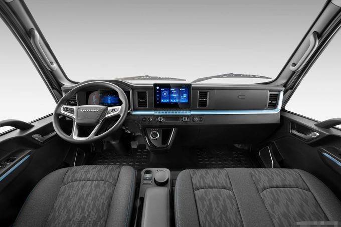 4.5t 4.2m Elektrikli Kamyonet 4x2 Otomatik Tamamen Elektrikli Kargo Kamyoneti 7