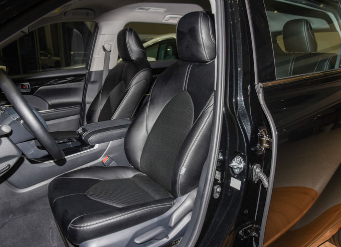 Toyota Highlander SUV 7 kişilik benzinli arabalar Highlander SUV 9