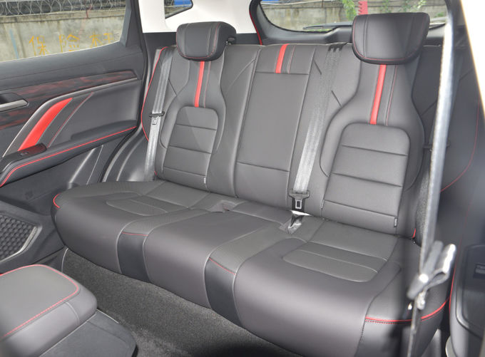 Büyük Duvar Haval H6 Benzinli Arabalar Ön Tekerlek Sürüş Gümüş 8