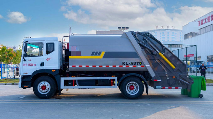 Dongfeng 13-Square Sıkıştırılmış Çöp Çöp Kamyonu Arka Sürüş Dizel 4 × 2 El Şanzımanı 0