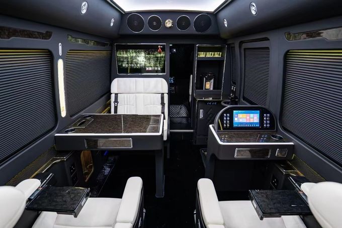 Toyota Coaster 7 Koltuklu Koç Tur Otobüsü Benzin Arka Sürüş 4×2 El Değiştirme 4