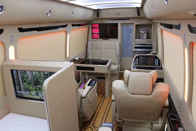 Toyota Coaster 8 kişilik Turist Otobüs İş Otobüsü Recepsiyon Otobüs Benzin Arka Sürüş 4×2 El 7